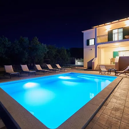 Villa Lilly Kaštel Novi