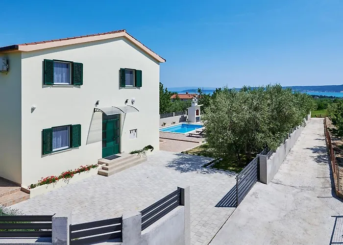 Lilly 빌라 Kaštel Novi